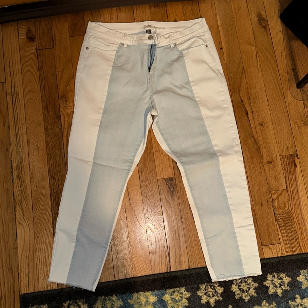 New York & Co SoHo Soft Stretch two tone Legging Crop Jeans